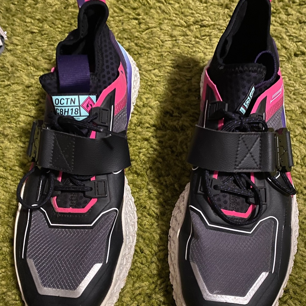 80’s mens sneakers, size 11 super fun and retro.
